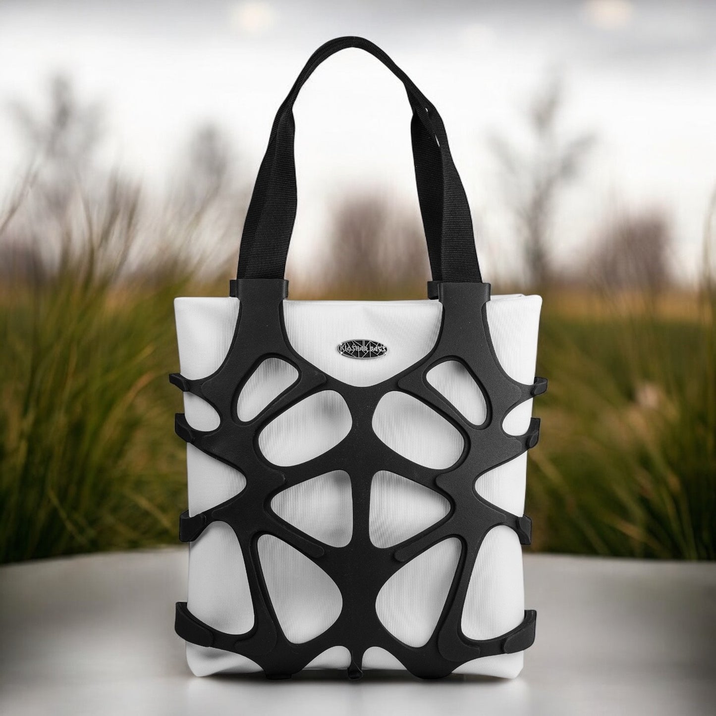 "ALIEN" BLACK & WHITE tote bag