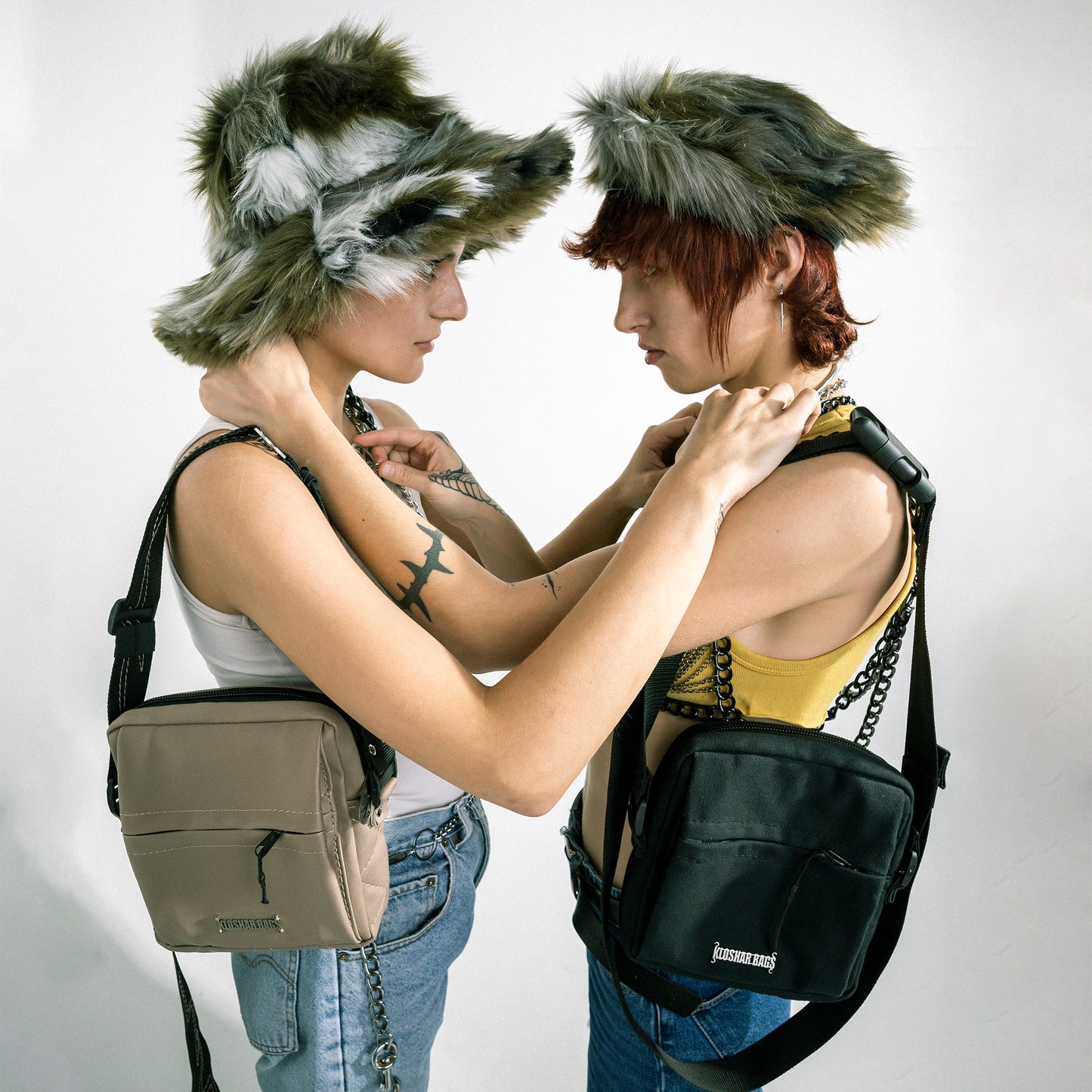 "QUAD" BEIGE HANDBAG