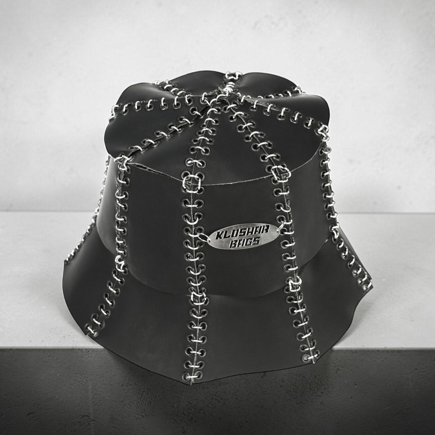 "FRANKIE" bucket hat